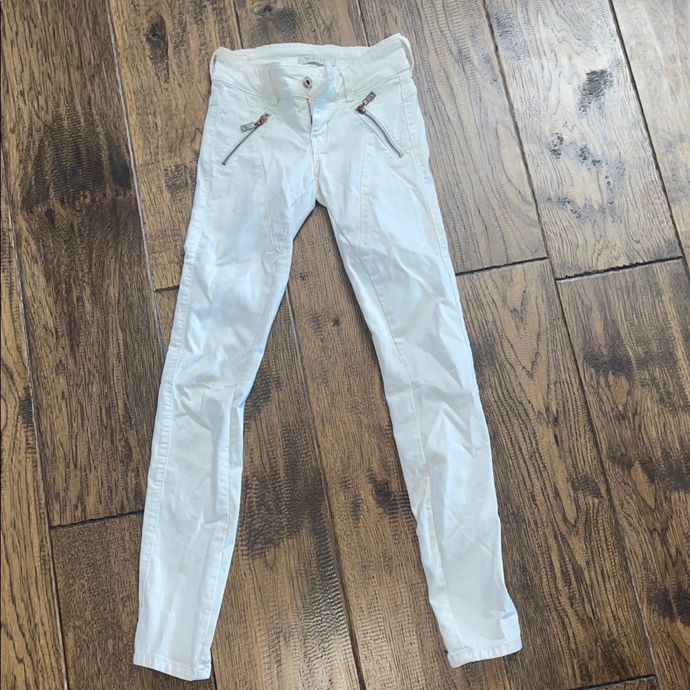 Guess white Zipper Accent skinny pants